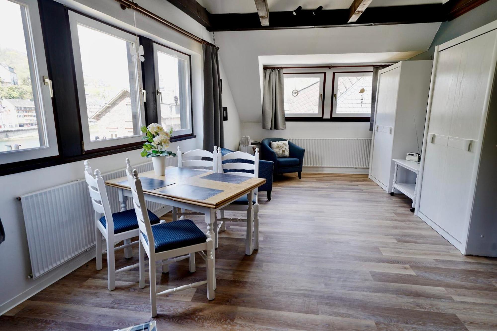 Apartments Haus Daniela Cochem Pokoj fotografie